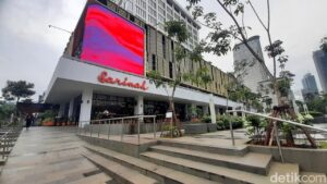 Kebakaran Dekorasi Pita di Fasad Sarinah, Manajemen Pastikan Operasional Tetap Normal