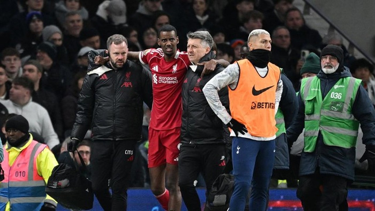 Badai Cedera Hantam Pemain Baru, Liverpool Belum Rasakan Manfaat Belanja Rp 9,4 Triliun