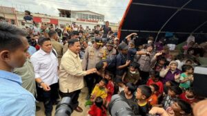 Seskab Ungkap Prabowo Kirim Helikopter Pribadi untuk Penanganan Bencana di Aceh Sejak Minggu Pertama