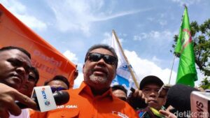 Said Iqbal: “Massa Buruh Hari Ini Sedikit, Sengaja Tunggu Respons Pemerintah untuk Negosiasi”