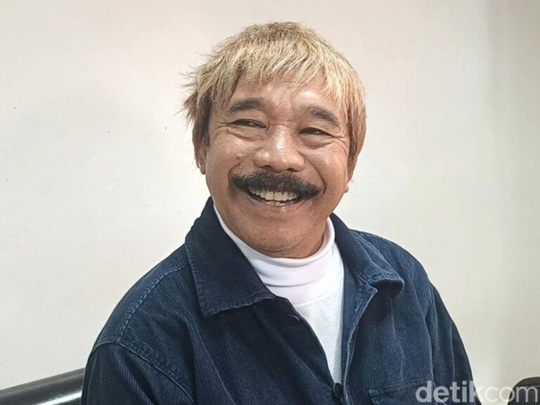 Opie Kumis Ungkap Rahasia Rumah Tangga Harmonis di Tengah Poligami: Jangan Egois dan Mau Mengalah Opie Kumis Ungkap Rahasia Rumah Tangga Harmonis di Tengah Poligami: Jangan Egois dan Mau Mengalah