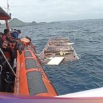 Tim SAR Temukan Serpihan Kapal Tenggelam di Labuan Bajo, Pelatih Valencia Masih Dicari
