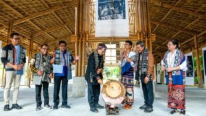 Menteri Kebudayaan Resmikan Rumah Ibu Bumi di Sumba Timur, Dorong Pelestarian Tenun dan Ekonomi Kreatif