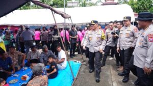 Wakapolri Resmikan Sumur Bor dan Tinjau Dapur Umum Bhayangkari di Lokasi Bencana Padang Pariaman